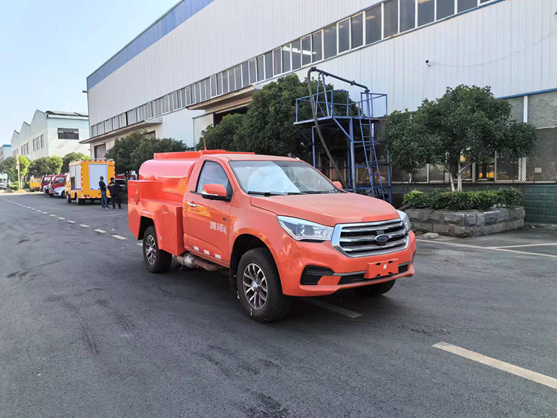 五十铃单排洒水车（细水雾泵）