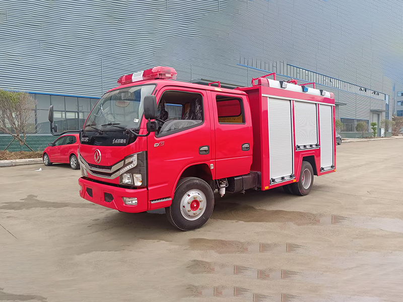 2.5吨水罐消防车