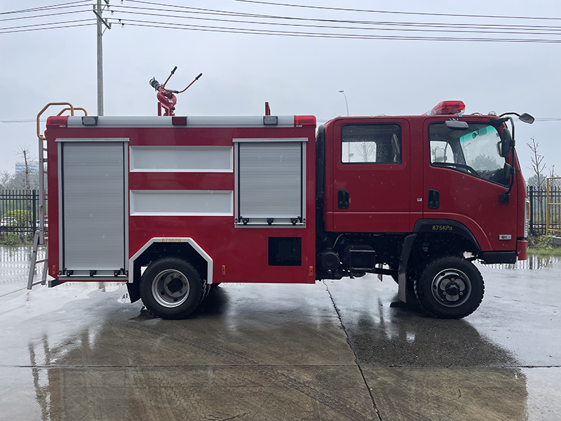 3.5吨4驱消防车