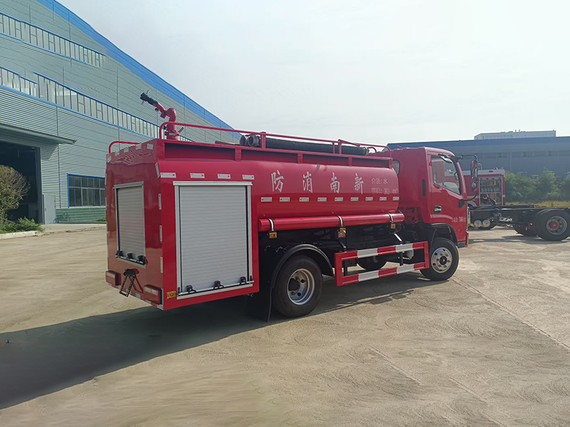 5方消防洒水车