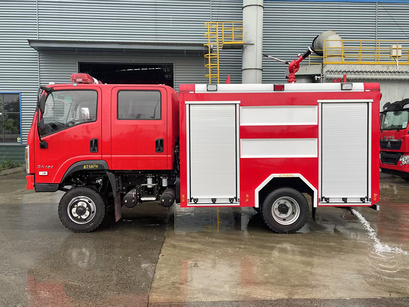 东风3.5吨四驱水罐消防车