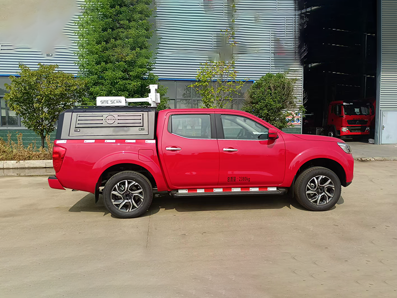 东风锐骐7巡逻车