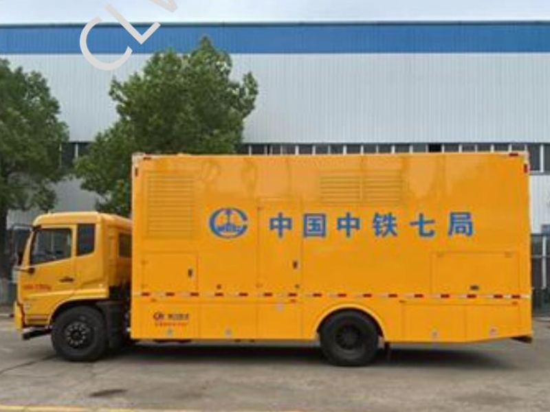 东风4轴1000KW电源车